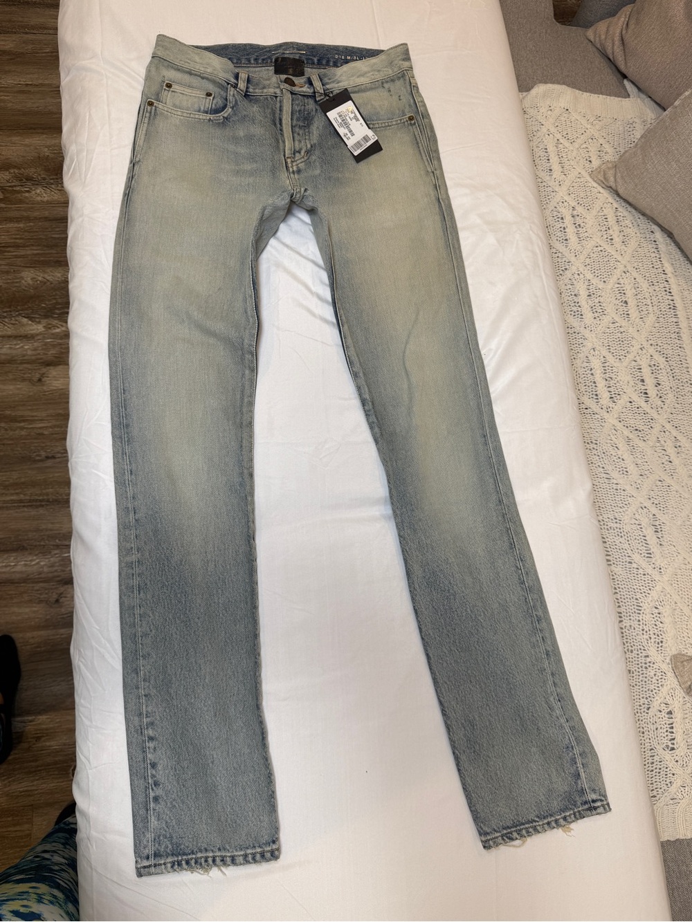 Saint Laurent YSL Men's Slim Fit Jeans – 80s Vintage Blue – Size 27 – NWT